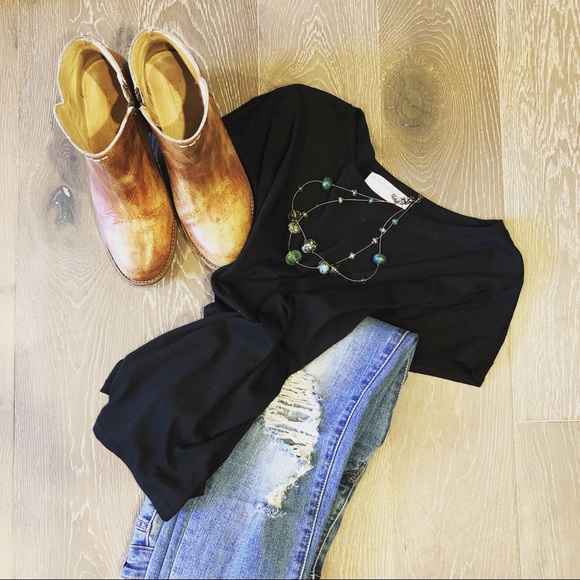 Turquoise-colored Beaded Necklace - Picture 2 of 4